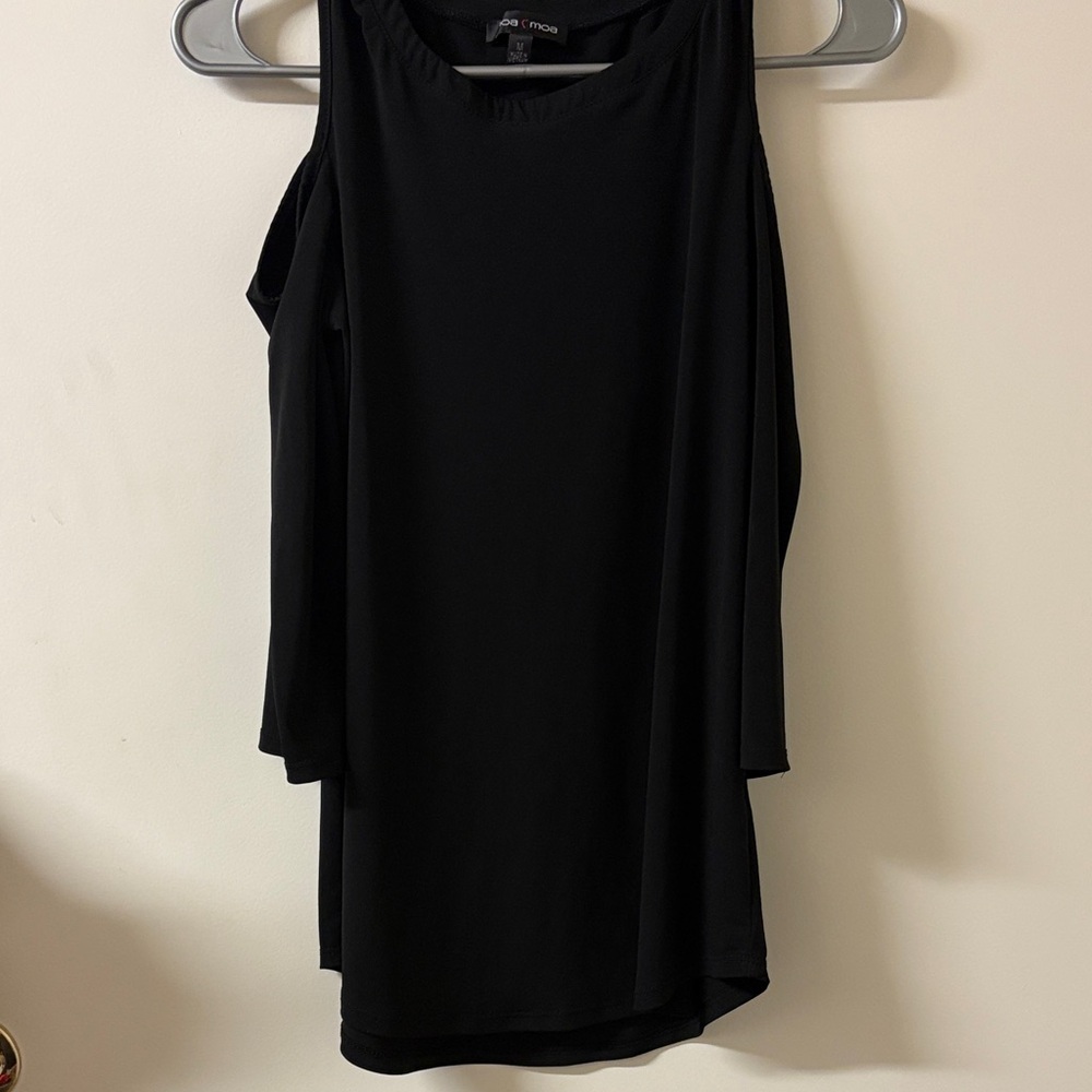 Moa Moa Chic Black Cold Shoulder Top